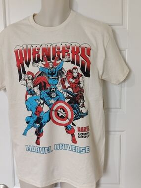 Avengers Marvel Universe Graphic Tee - Cream with Red & Blue Print